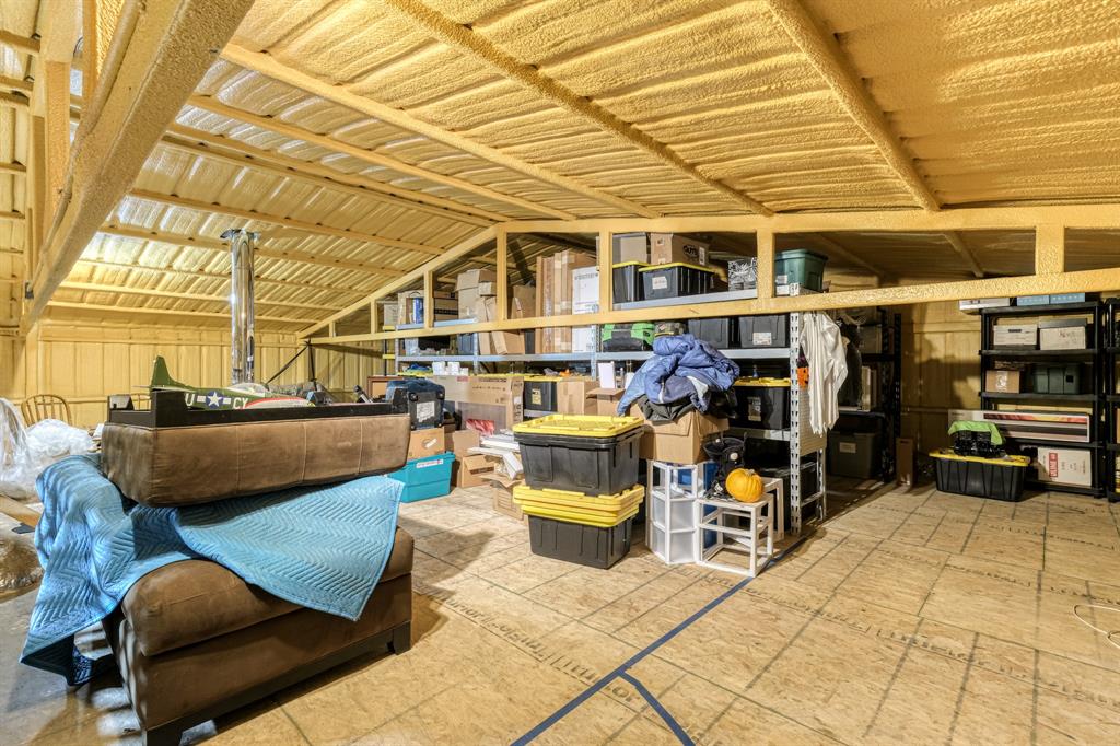 T & P Rr Co Surv Abs 1484 Sec - Residential