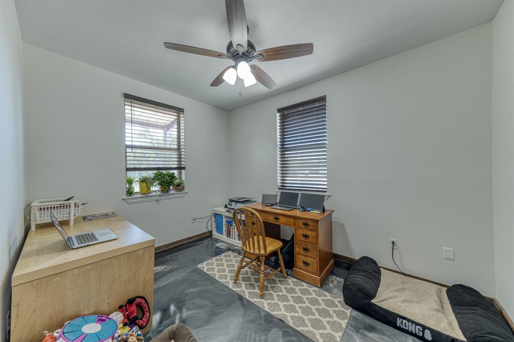 T & P Rr Co Surv Abs 1484 Sec - Residential