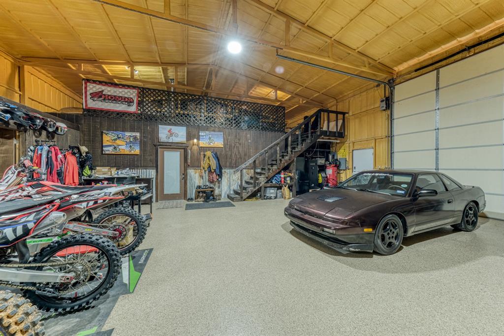 T & P Rr Co Surv Abs 1484 Sec - Residential