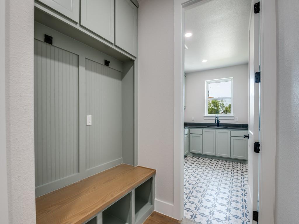 Mesquite, Texas 75126, United States, 4 Bedrooms Bedrooms, ,5 BathroomsBathrooms,Residential,Active,200957