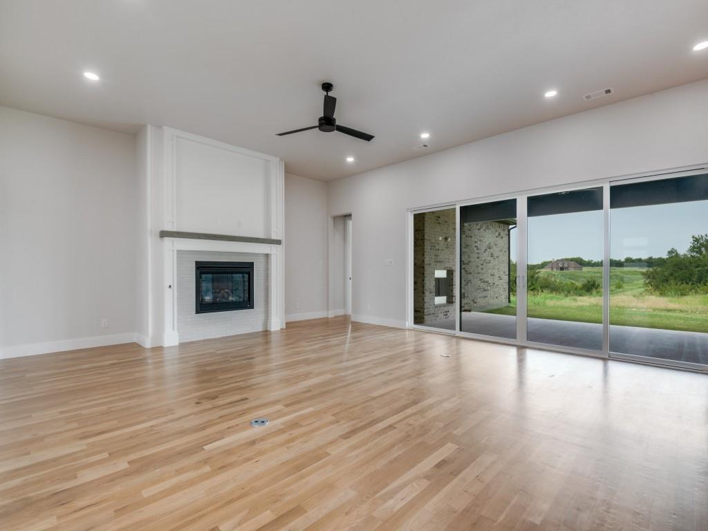 Mesquite, Texas 75126, United States, 4 Bedrooms Bedrooms, ,5 BathroomsBathrooms,Residential,Active,200957