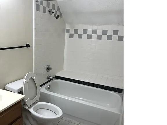 Richland Trace Condo Ph III - Residential