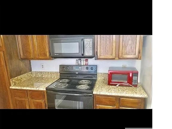 Richland Trace Condo Ph III - Residential