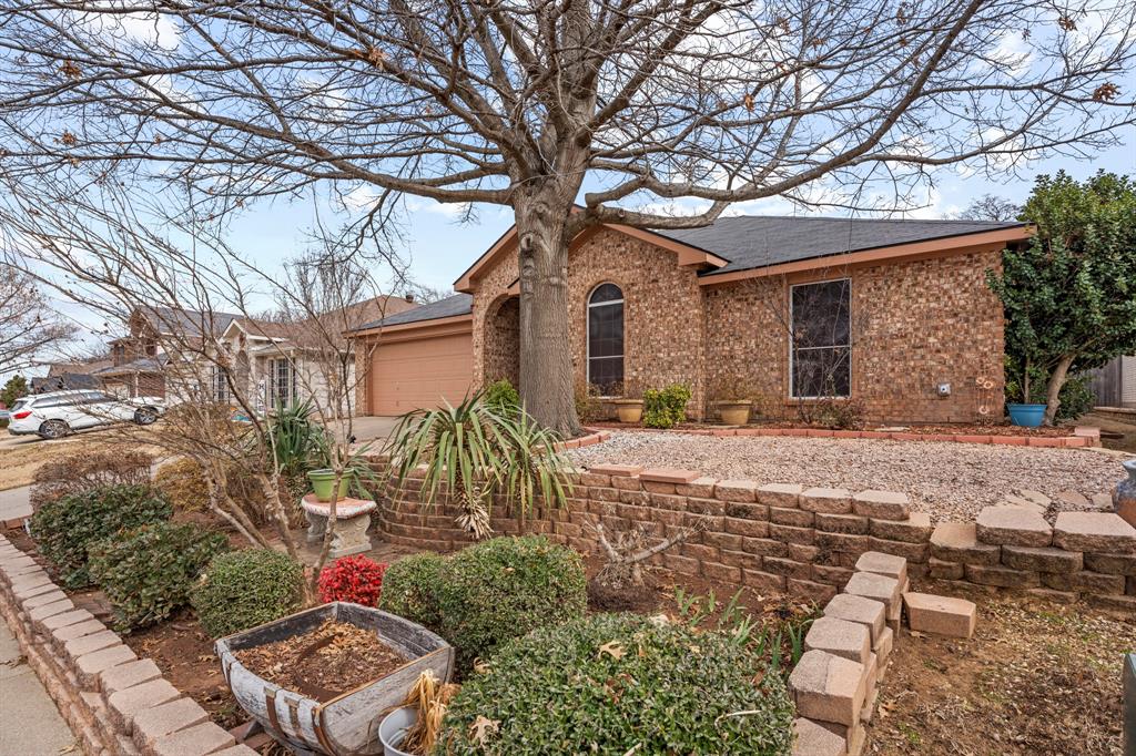 1029 Hidden Lake Drive