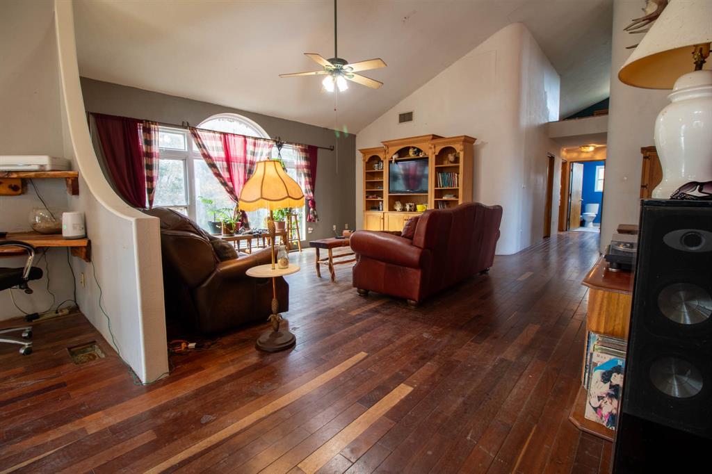 5562 Cedar Creek Drive