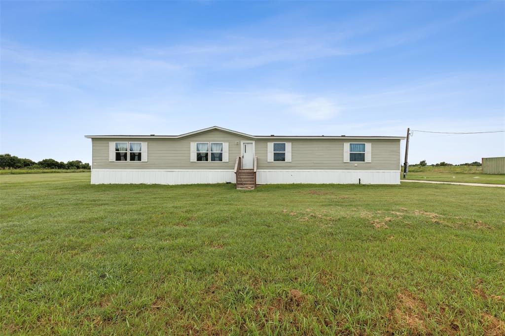 View Grandview, TX 76050 mobile home