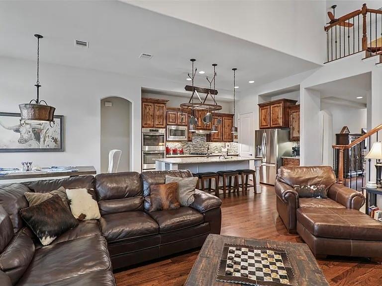 5617 Datewood Lane