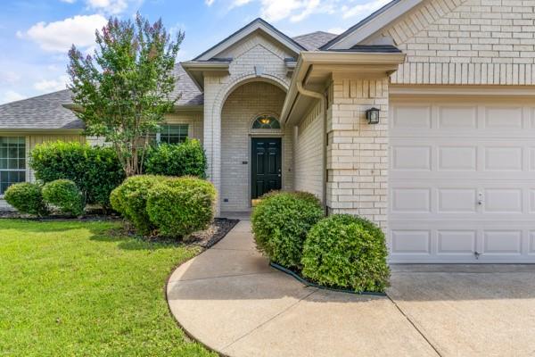 521 Willowview Drive