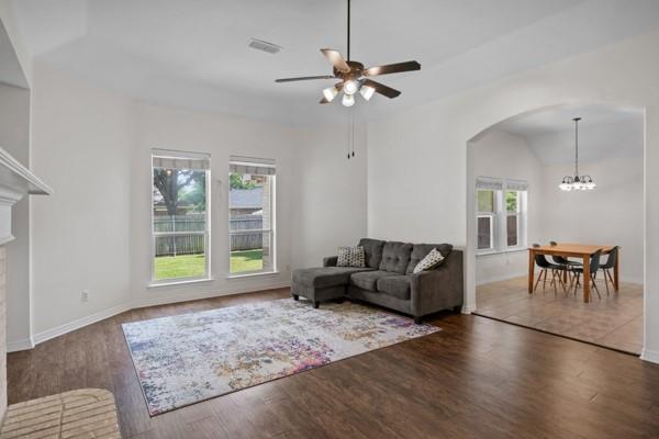 521 Willowview Drive