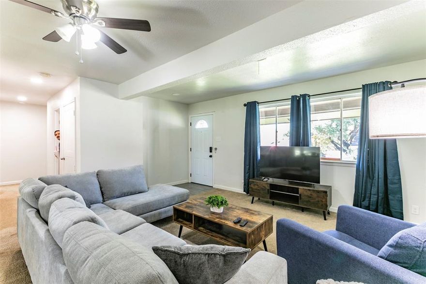 Beautiful open concept house in a large corner lot for Sell.!! This house has been fully remodeled. The house comes fully furnished as seen in the pictures. Walk-in closet Turn on key! Don't miss this great opportunity to move to this wonderful neighborhood, with good school district and a large back yard for kids and pets. Take a look around the neighborhood, all houses are well taken care, so your house will hold its value throughout the years. IF you would like to keep all the furniture and appliances which are also brand new, we can arrange a good price! All the furniture and appliances are brand new. For investors, this can also be a great opportunity for an airbnb. I has great demand because of the size, centric and quiet neighborhood.