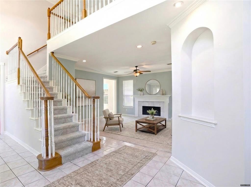 2421 Bowie Lane