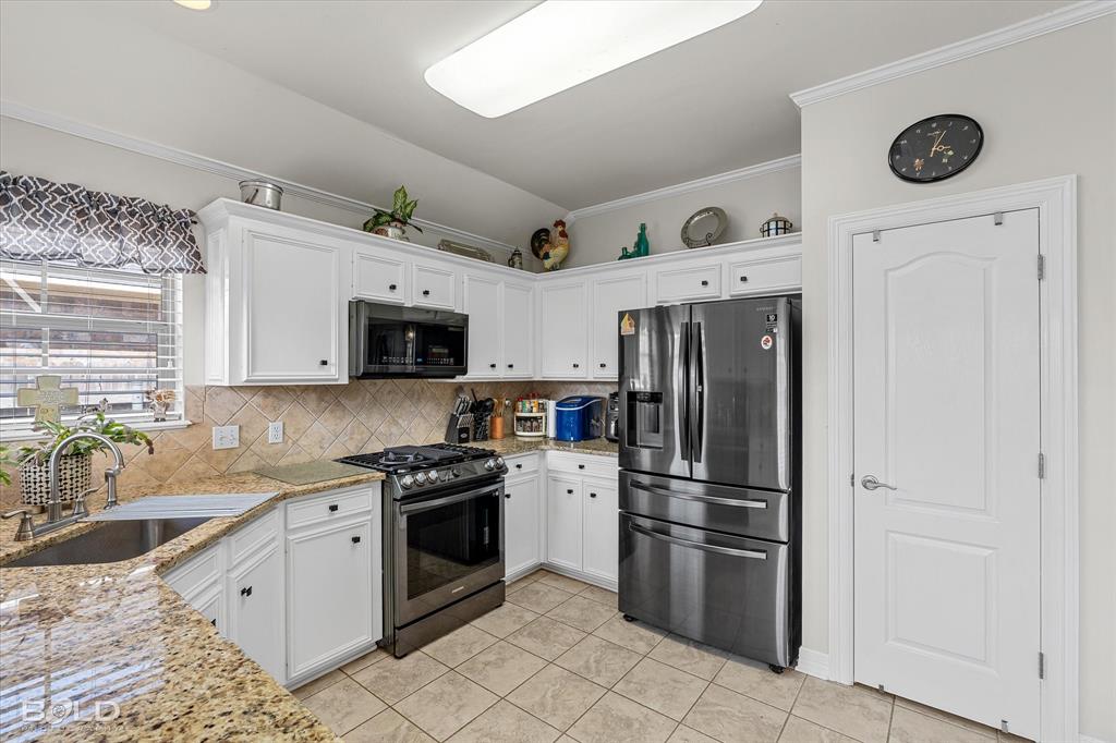 Bossier City, Louisiana 71112, United States, 3 Bedrooms Bedrooms, ,2 BathroomsBathrooms,Residential,Pending,109658