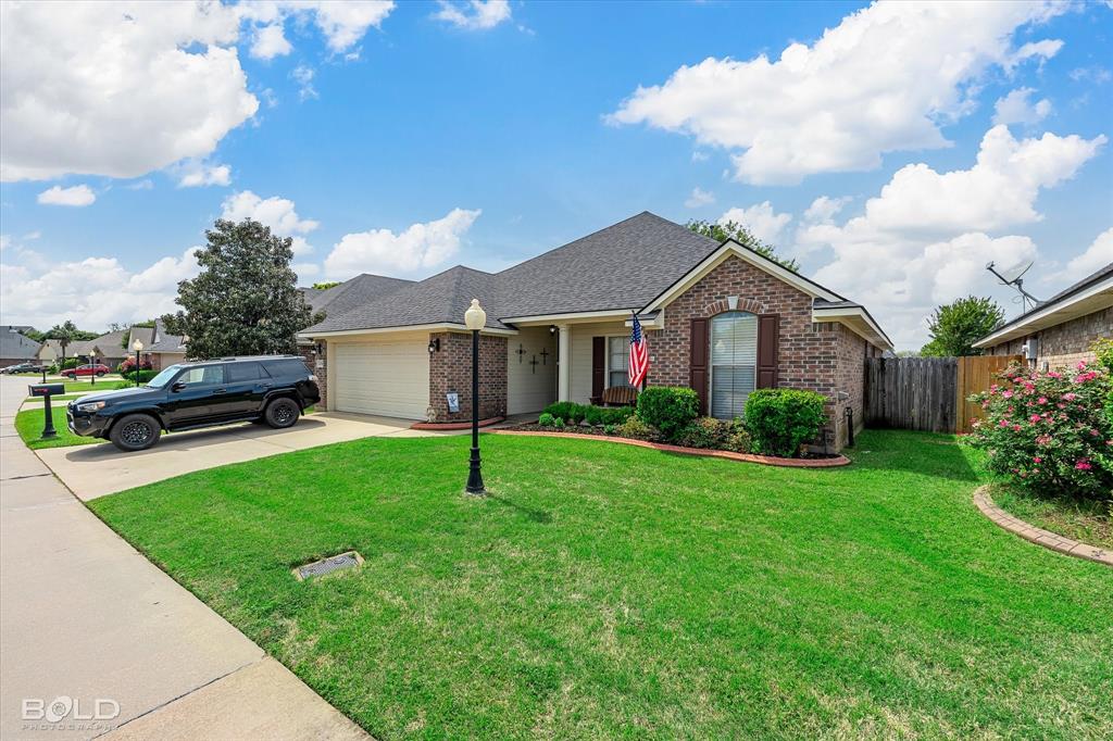 Bossier City, Louisiana 71112, United States, 3 Bedrooms Bedrooms, ,2 BathroomsBathrooms,Residential,Pending,109658