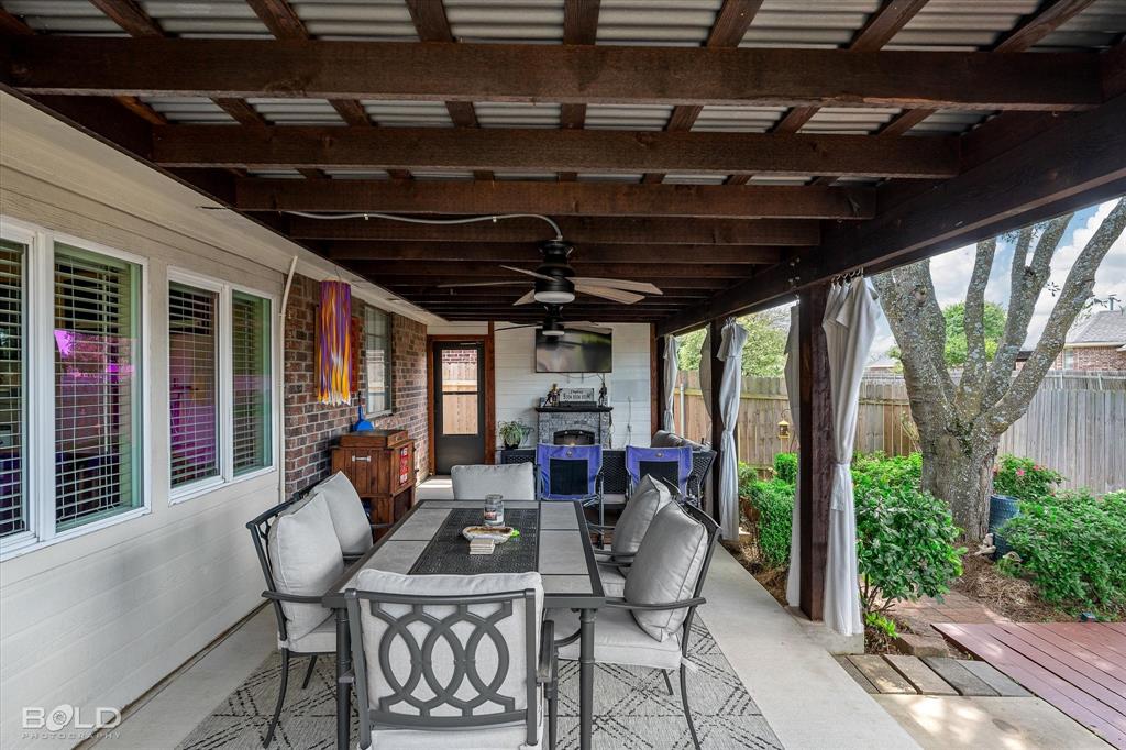 Bossier City, Louisiana 71112, United States, 3 Bedrooms Bedrooms, ,2 BathroomsBathrooms,Residential,Pending,109658