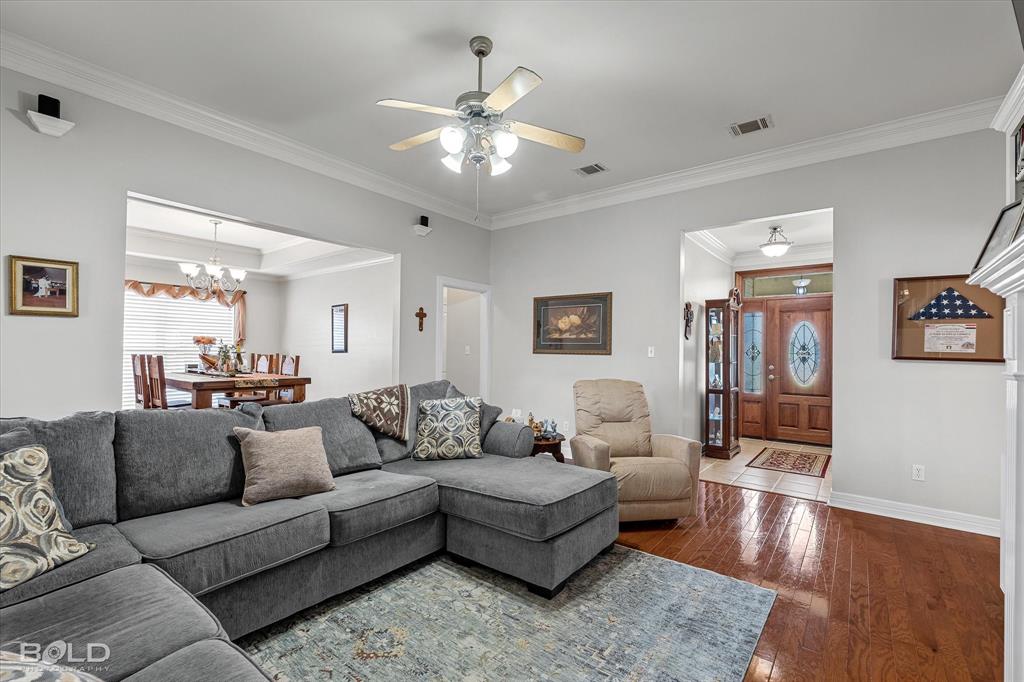 Bossier City, Louisiana 71112, United States, 3 Bedrooms Bedrooms, ,2 BathroomsBathrooms,Residential,Pending,109658