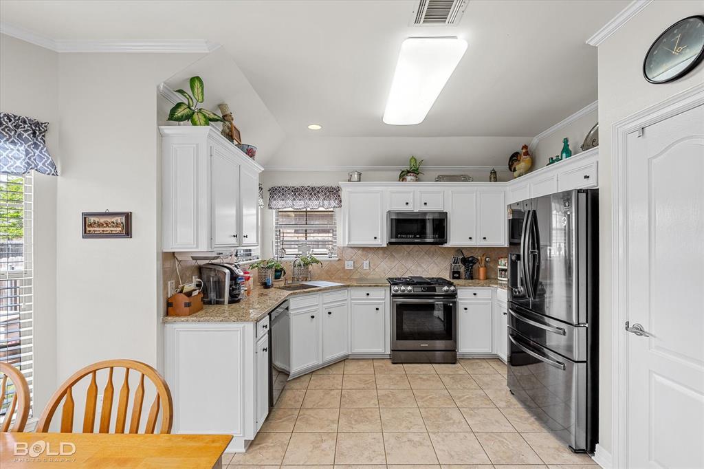 Bossier City, Louisiana 71112, United States, 3 Bedrooms Bedrooms, ,2 BathroomsBathrooms,Residential,Pending,109658