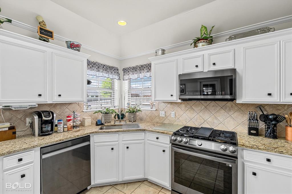 Bossier City, Louisiana 71112, United States, 3 Bedrooms Bedrooms, ,2 BathroomsBathrooms,Residential,Pending,109658