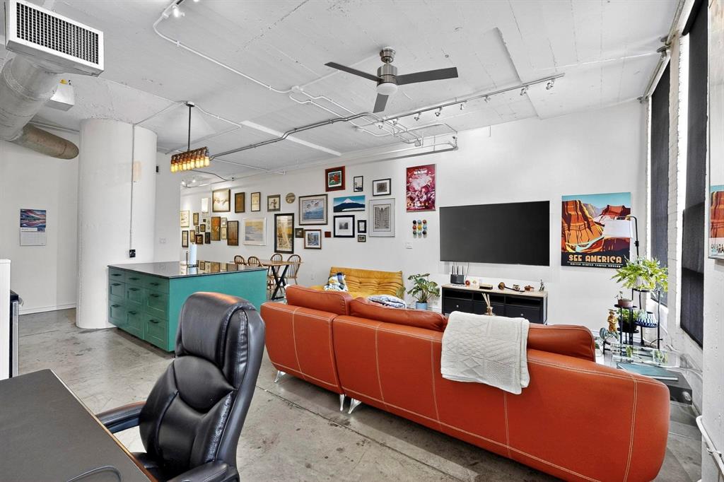 Soco Urban Loft Condo - Residential