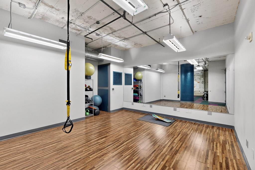 Soco Urban Loft Condo - Residential