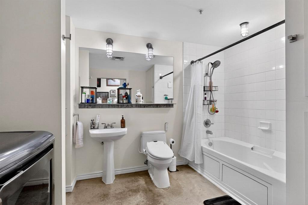 Soco Urban Loft Condo - Residential