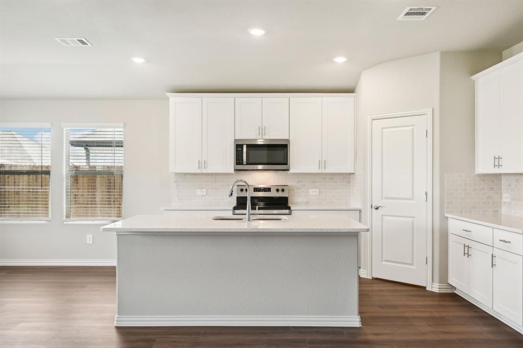 963 Lily Lane