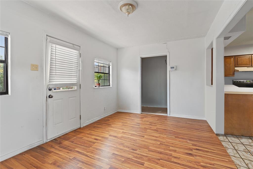 Laguna Twnhms - Residential