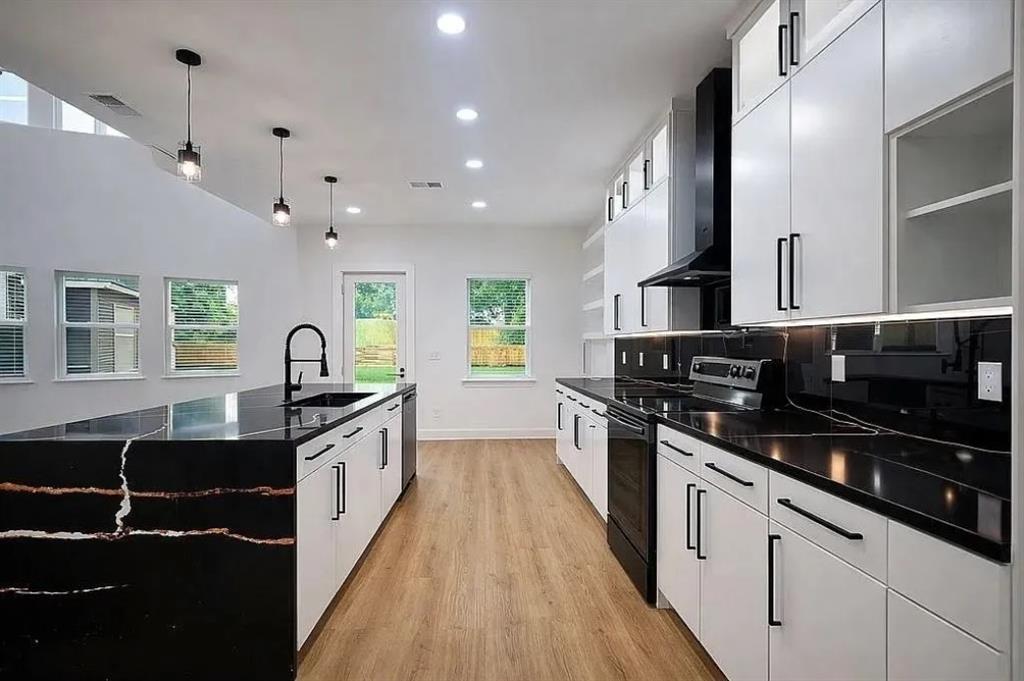 Alameda Heights - Residential