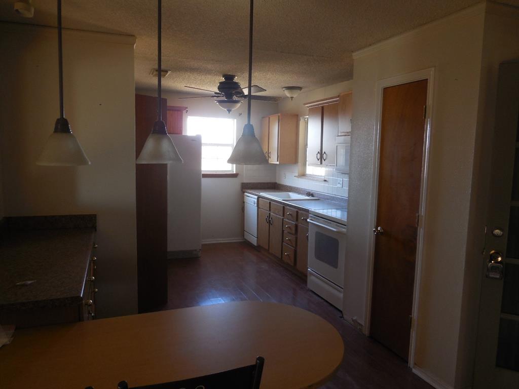 Wm Frells 120 - Residential