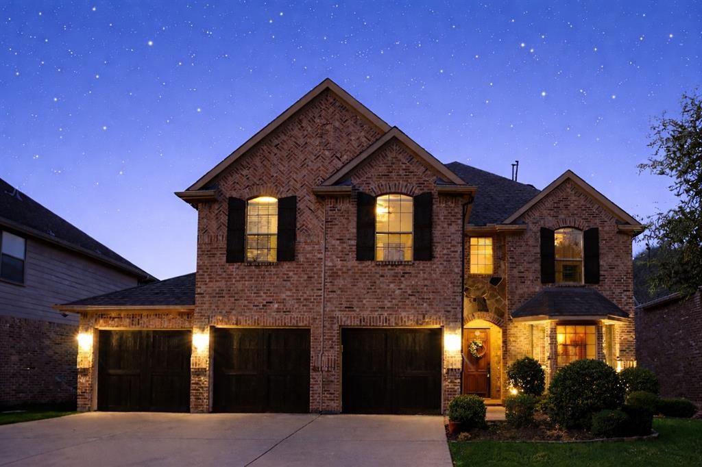 Photo of 931 Senna Drive, Lantana, TX 76226 (MLS # 21164520)