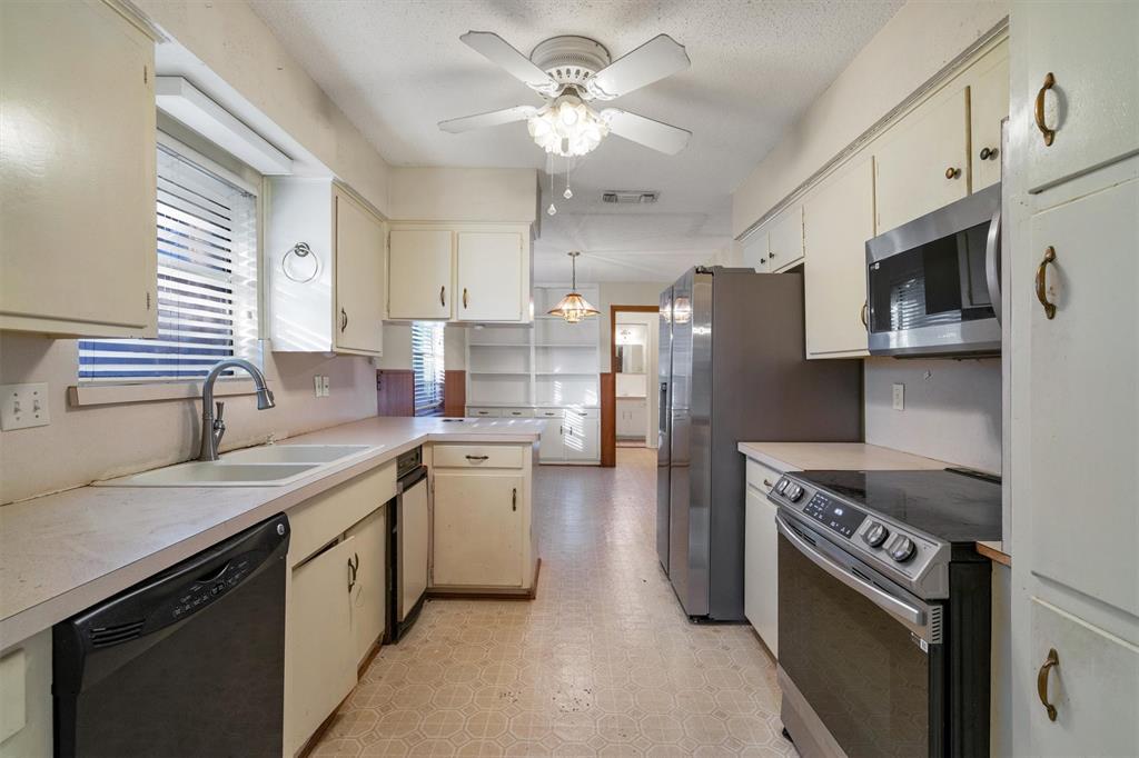 WOODLAND WEST ADD - Residential