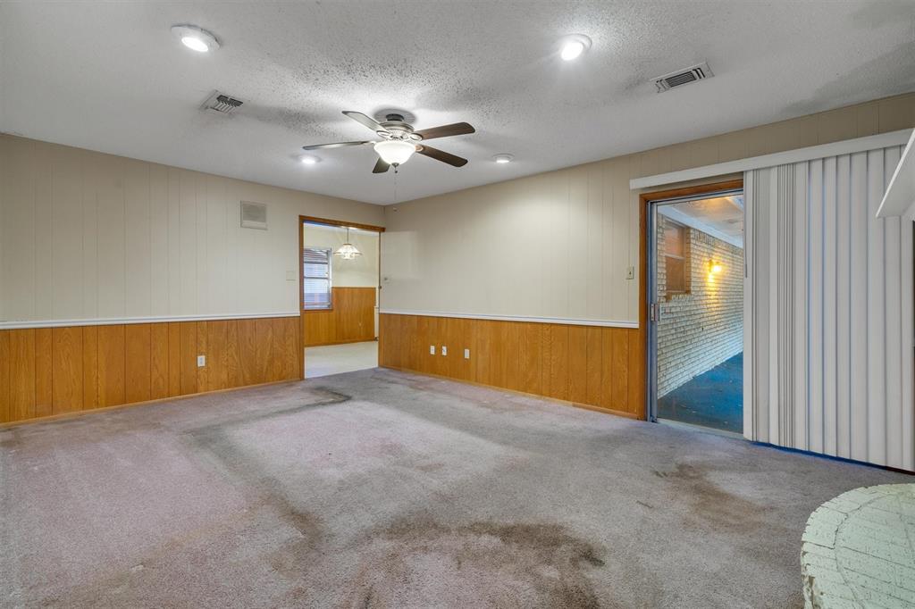 WOODLAND WEST ADD - Residential