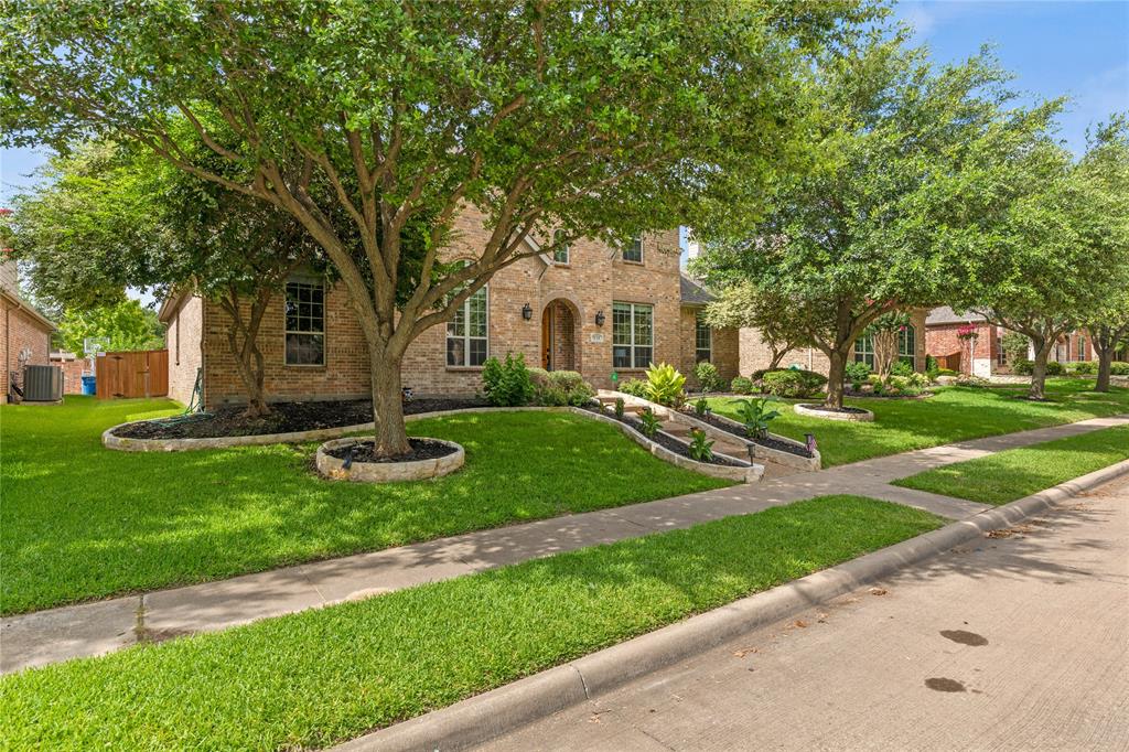 931 N Birdsong Drive