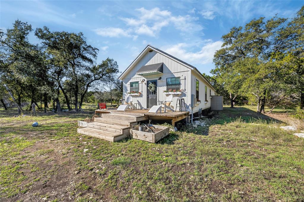 Wooded Lake Estate Add Pt II - Residential