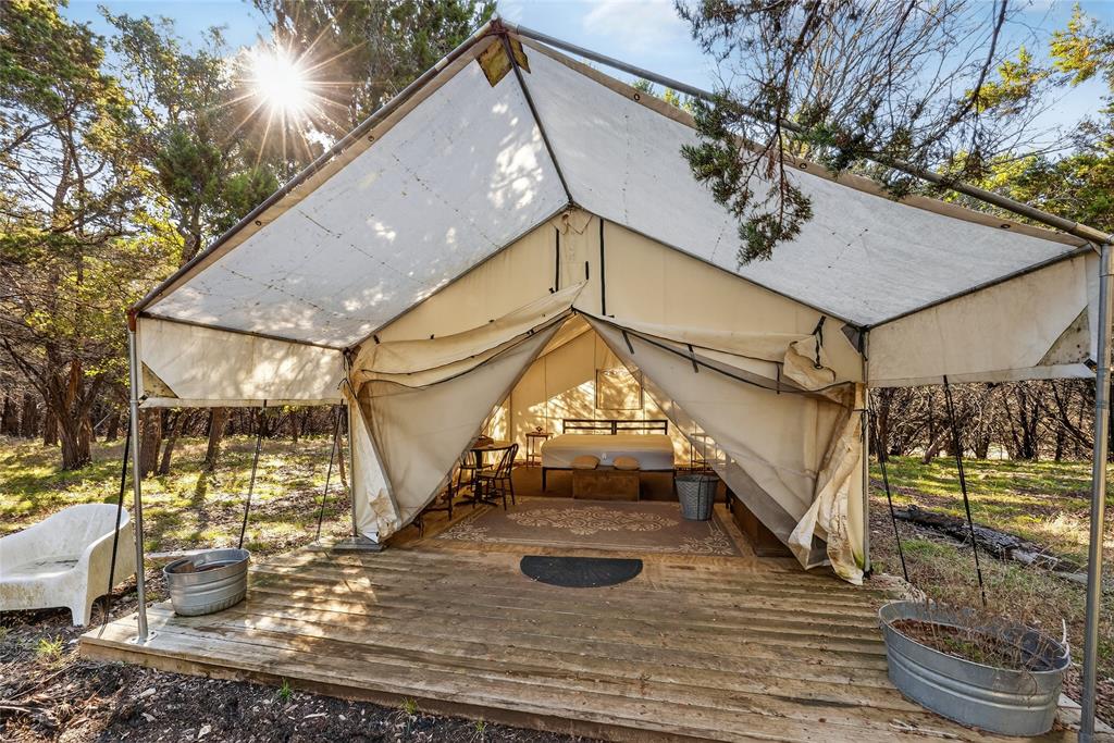 Wooded Lake Estate Add Pt II - Residential