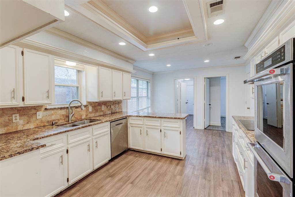 University Estates - Residential Lease