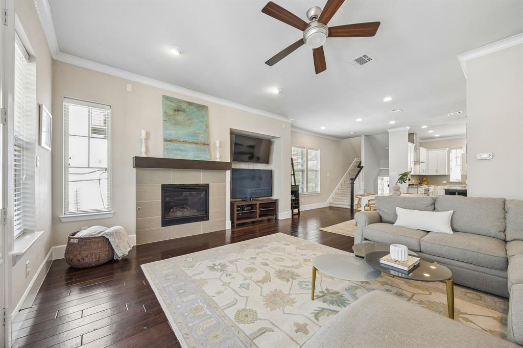 Villas Garrett Ave - Residential