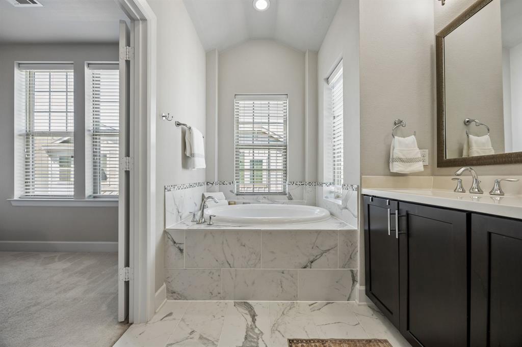 Villas Garrett Ave - Residential