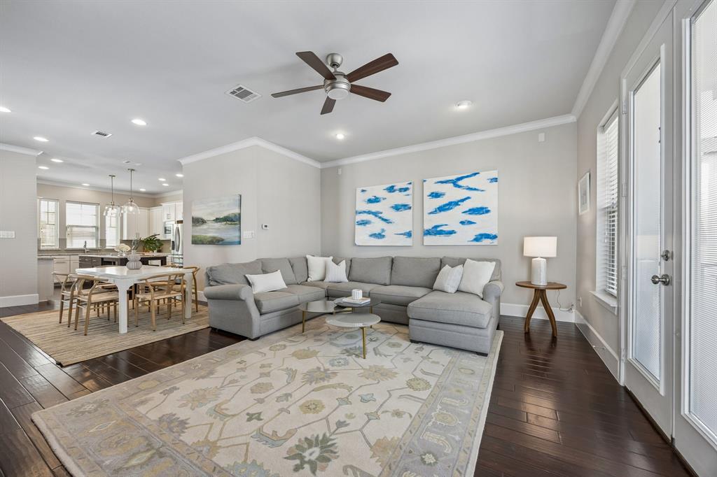 Villas Garrett Ave - Residential