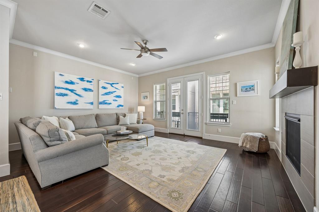 Villas Garrett Ave - Residential