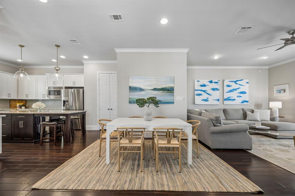 Villas Garrett Ave - Residential