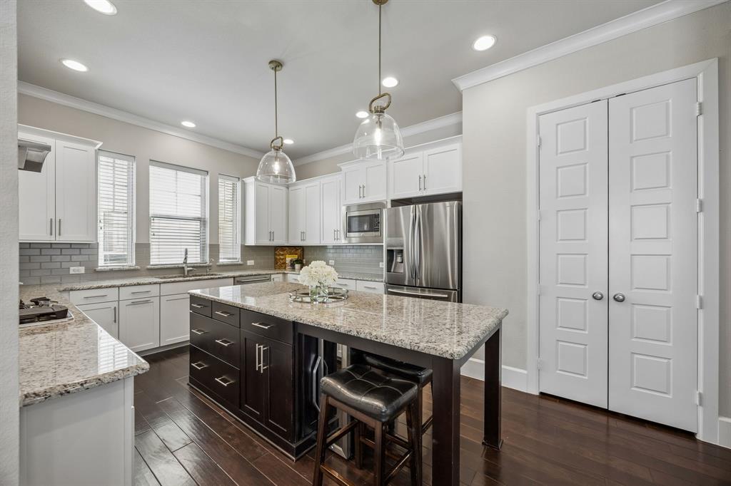 Villas Garrett Ave - Residential