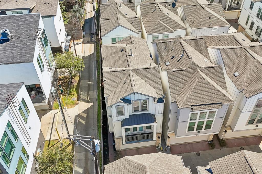 Villas Garrett Ave - Residential