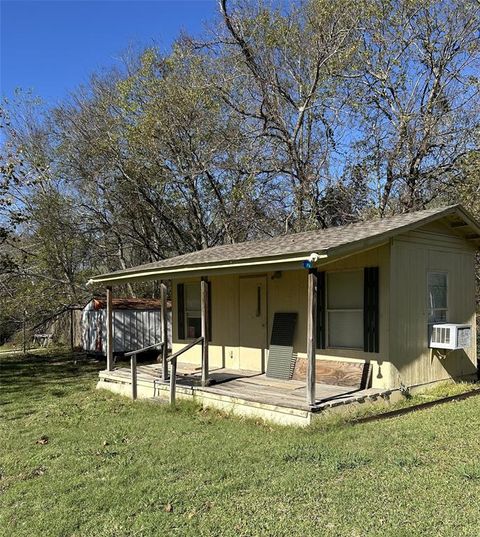 A home in Wills Point