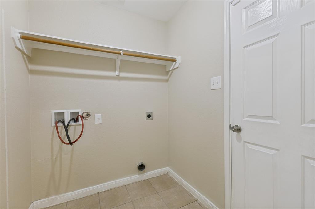 Chisholm Spgs - Residential