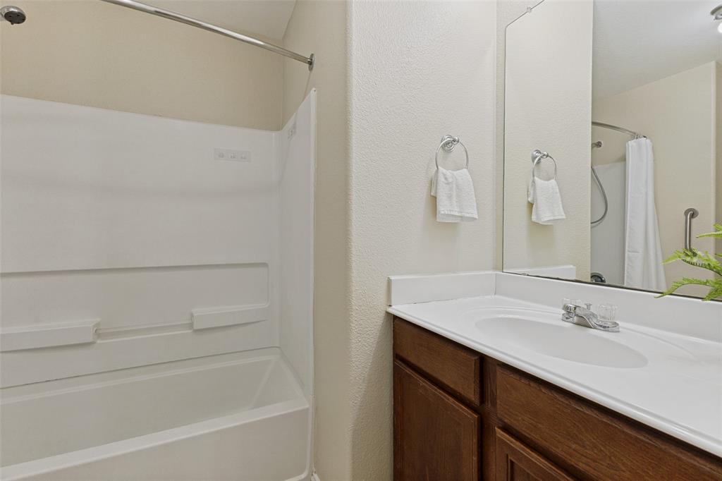 Chisholm Spgs - Residential