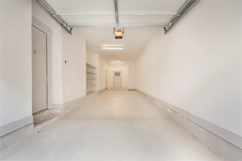 Caruth Place - Residential Lease