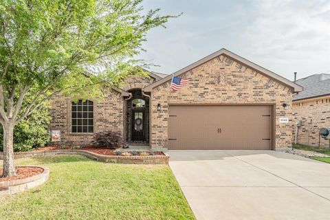 Photo of 1140 Metaline Trail, Fort Worth, TX 76177 (MLS # 21232028)