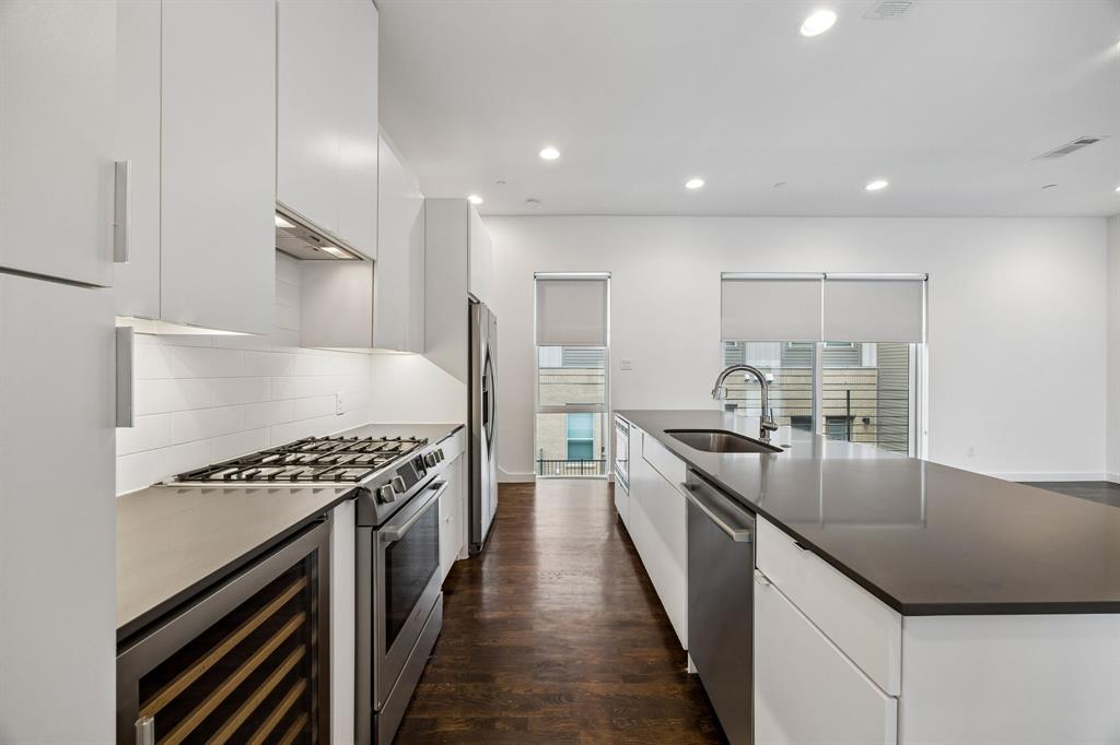 4905 Live Oak Street E