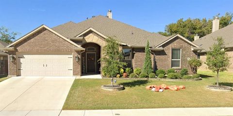 316 Brinkley Drive Saginaw TX 76179