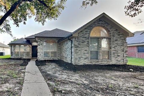 Photo of 1115 Old Knoll Drive, Wylie, TX 75098 (MLS # 21341911)